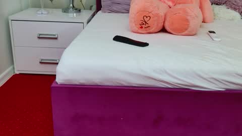 Snapshot of daiana_kimberly chatting on 02-26-26, 05:06 Daiana Kimberly online show from 02-26-26, 05:06