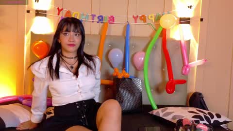 Snapshot of daiisy_kiss chatting on 05-13-26, 01:30 daiisy_kiss online show from 05-13-26, 01:30