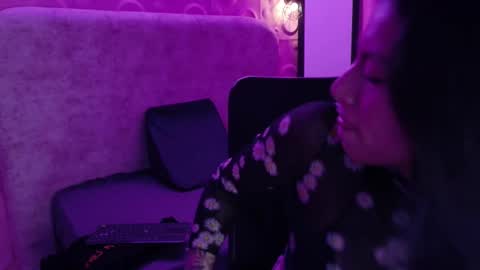 Daila online show from 11-25-25, 11:21