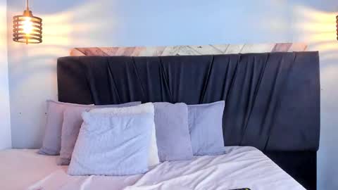 Daila Smith  online show from 01-18-26, 04:44