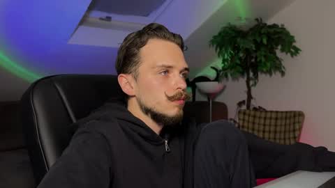 Snapshot of daimon_hall chatting on 03-30-26, 08:21 Daimon online show from 03-30-26, 08:21