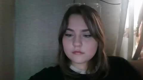 Snapshot of daiquiri_doll chatting on 12-14-25, 07:03 daiquiri_doll online show from 12-14-25, 07:03