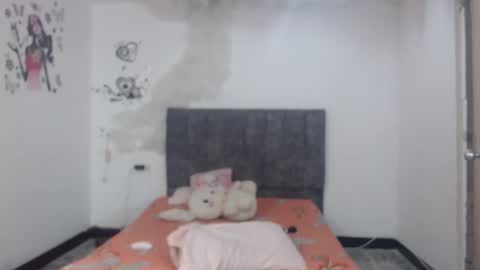 Snapshot of daisha_becker chatting on 10-03-25, 12:29 daisha_becker online show from 10-03-25, 12:29