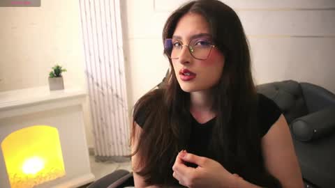 Lauren            online show from 04-16-26, 01:01