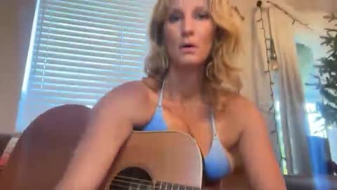 Daisy137 online show from 12-05-25, 03:20