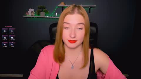 Snapshot of daisy_candy chatting on 12-11-24, 05:00 Little Di online show from 12-11-24, 05:00