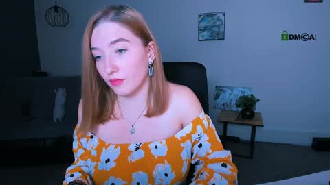 Snapshot of daisy_candy chatting on 12-20-24, 01:43 Little Di online show from 12-20-24, 01:43