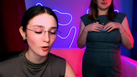 Snapshot of daisy_candy chatting on 06-14-26, 02:24 Little Di online show from 06-14-26, 02:24