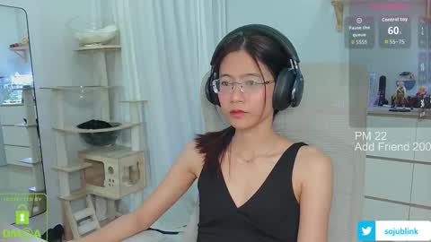 Snapshot of daisybean chatting on 11-15-25, 08:00 Daisy online show from 11-15-25, 08:00