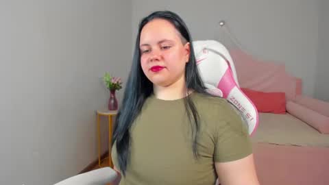 Snapshot of daisyharts chatting on 07-12-26, 05:09 DaisyHarts online show from 07-12-26, 05:09