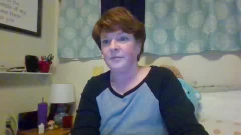 Snapshot of daisylays chatting on 02-06-25, 05:46 daisy online show from 02-06-25, 05:46