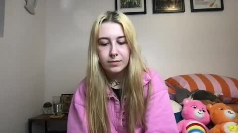 daisymynx online show from 04-15-26, 03:13