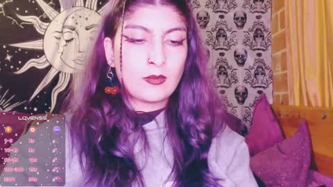 Snapshot of dak_7 chatting on 01-11-25, 06:56 -- -- help me reach 100 hands up online show from 01-11-25, 06:56