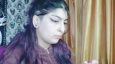 Snapshot of dak_7 chatting on 02-14-25, 08:52 -- -- help me reach 100 hands up online show from 02-14-25, 08:52