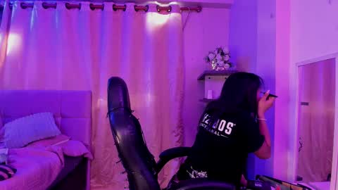 Snapshot of dakashyten chatting on 11-17-25, 08:25 dakashyten online show from 11-17-25, 08:25