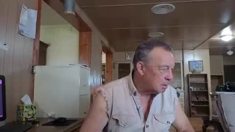 Snapshot of dakit2 chatting on 04-26-26, 02:48 dakit online show from 04-26-26, 02:48