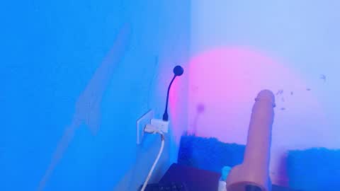 VALENTINA  online show from 10-06-25, 08:01