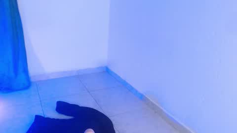 VALENTINA  online show from 11-17-25, 07:30