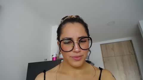 IG  dakotasofiaa online show from 12-02-25, 05:41