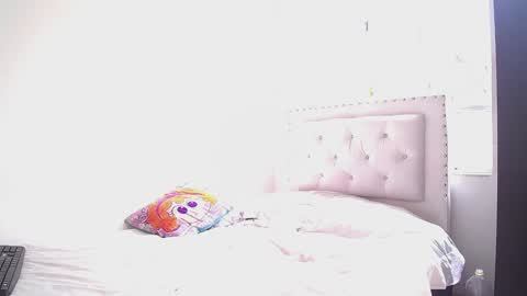 Dakota and Aron online show from 12-28-24, 06:29