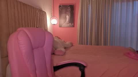 Helloo HAPPY NEW YEAR  Ill be back soon   online show from 02-09-26, 11:20