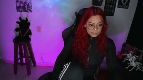 Dakota Crab online show from 09-19-25, 12:12