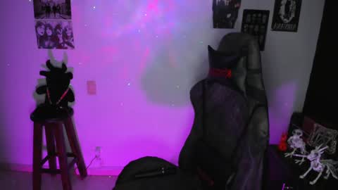 Dakota Crab online show from 10-14-25, 09:48