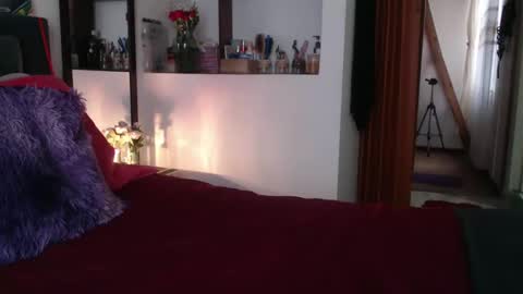   Dakota  online show from 02-12-25, 06:19