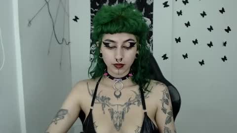 Snapshot of dakota_krall_ chatting on 12-12-24, 05:31 dakota online show from 12-12-24, 05:31