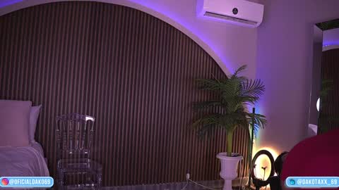 Snapshot of dakota_leex chatting on 10-24-25, 03:03 dako online show from 10-24-25, 03:03