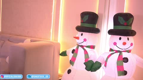 Snapshot of dakota_leex chatting on 11-26-25, 03:07 dako online show from 11-26-25, 03:07