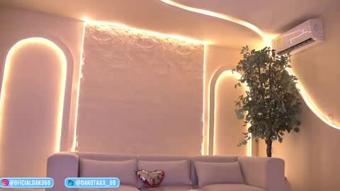 Snapshot of dakota_leex chatting on 05-08-26, 12:49 dako online show from 05-08-26, 12:49