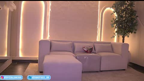 Snapshot of dakota_leex chatting on 05-14-26, 01:34 dako online show from 05-14-26, 01:34