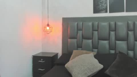 Dakota  online show from 09-18-25, 12:07