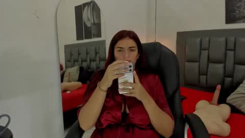 Dakota  online show from 02-03-26, 12:32