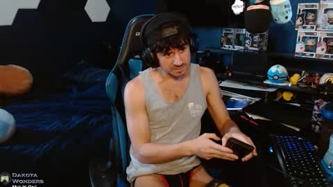 Snapshot of dakota_wndrs chatting on 03-02-26, 11:00 Dakota Wonders online show from 03-02-26, 11:00