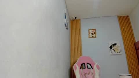 dakota_x18 online show from 10-29-25, 01:46