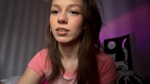 Snapshot of dakotabagaoisan chatting on 10-29-25, 12:07 Carrie online show from 10-29-25, 12:07