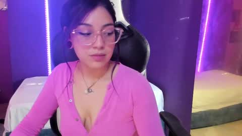 Snapshot of dakotasimon chatting on 02-05-25, 03:09 Dakota Simon online show from 02-05-25, 03:09