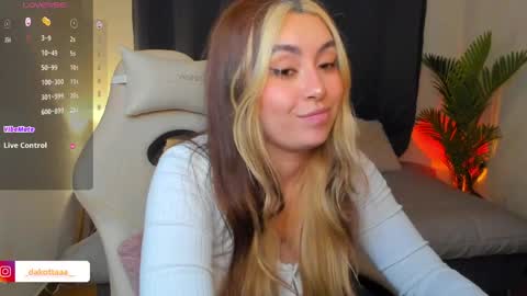 dakottaa__ online show from 05-16-26, 12:18