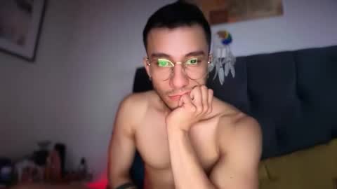 Snapshot of dale_sag chatting on 03-23-26, 04:27 Poloprince online show from 03-23-26, 04:27