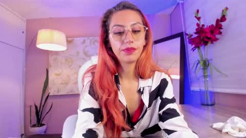 Dalia online show from 01-25-25, 04:02