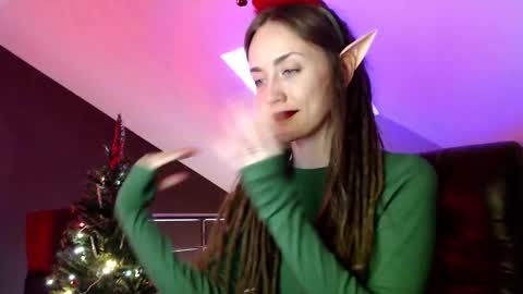 Dalia  online show from 12-25-24, 10:28