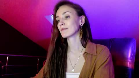 Dalia  online show from 01-24-25, 01:14