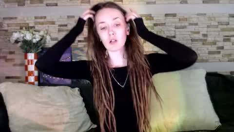 Dalia  online show from 09-23-25, 11:02