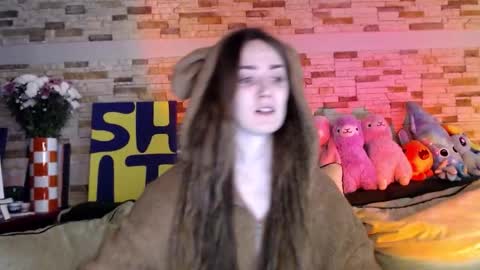 Dalia  online show from 10-16-25, 09:32