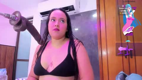 Snapshot of dalia_roses chatting on 03-18-26, 03:20 Dalia online show from 03-18-26, 03:20