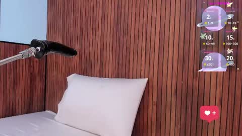 Snapshot of dalia_snow chatting on 06-23-26, 12:14 Dalia online show from 06-23-26, 12:14