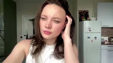 Snapshot of daliaaste chatting on 05-28-26, 10:34 Jenny online show from 05-28-26, 10:34