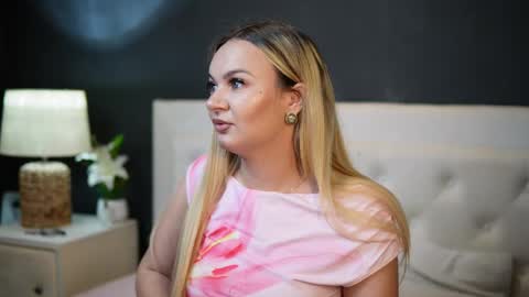 Snapshot of daliamissy chatting on 06-09-26, 08:53 Dalia online show from 06-09-26, 08:53